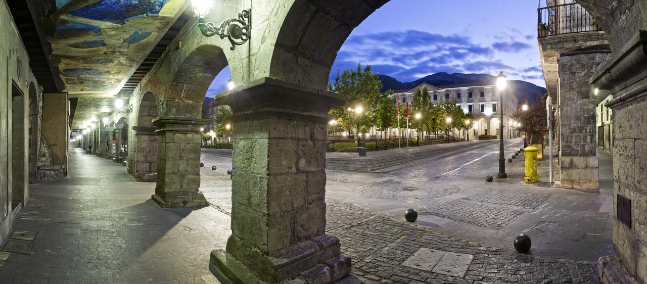 Ciudad De Orduña المظهر الخارجي الصورة